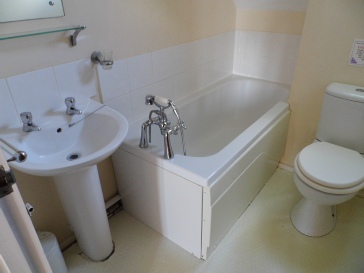 bathroom Wherry cottage